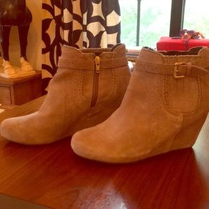 Suede taupe wedge boots